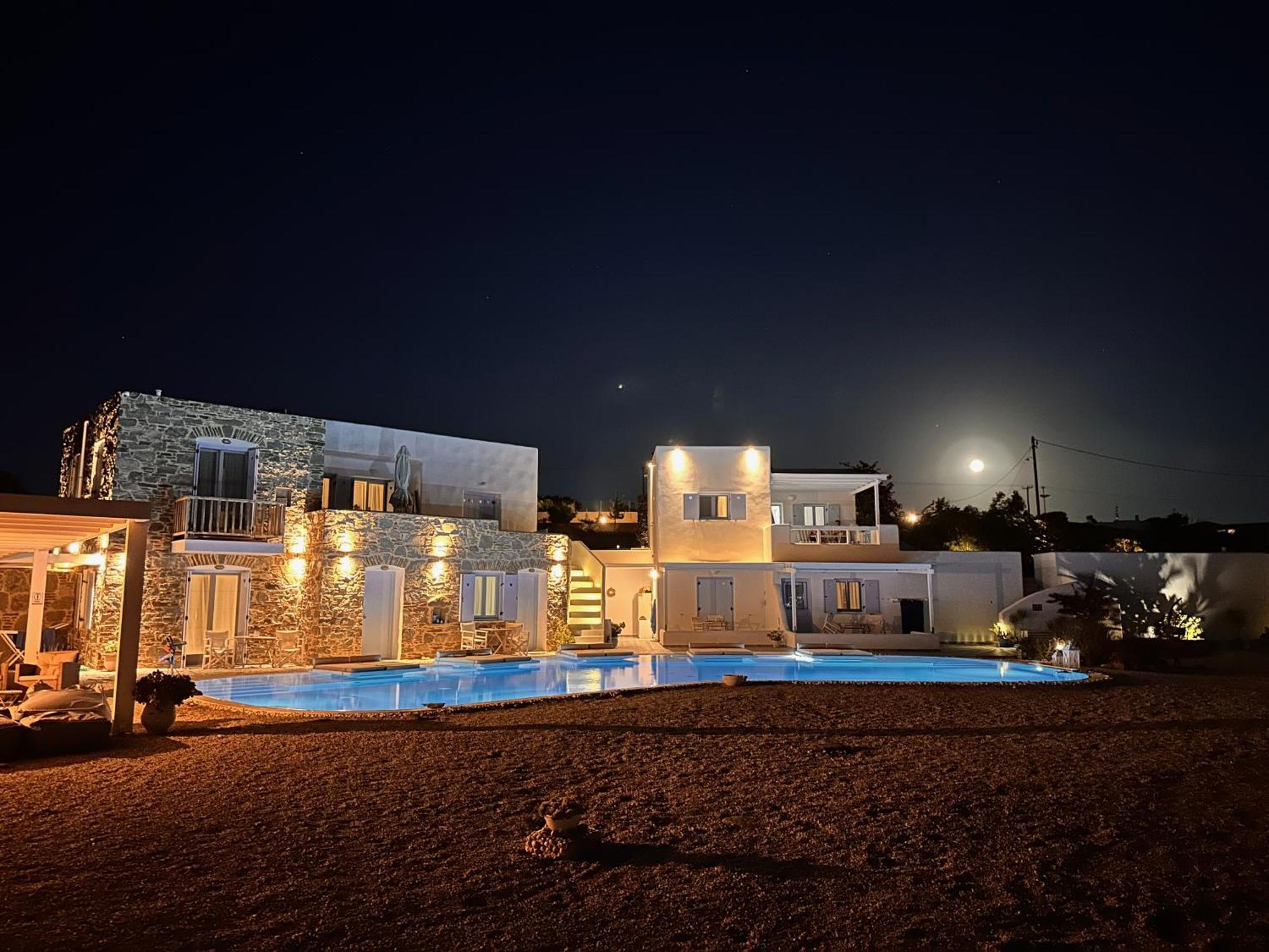 Blu Suites And Studios Адамас Экстерьер фото