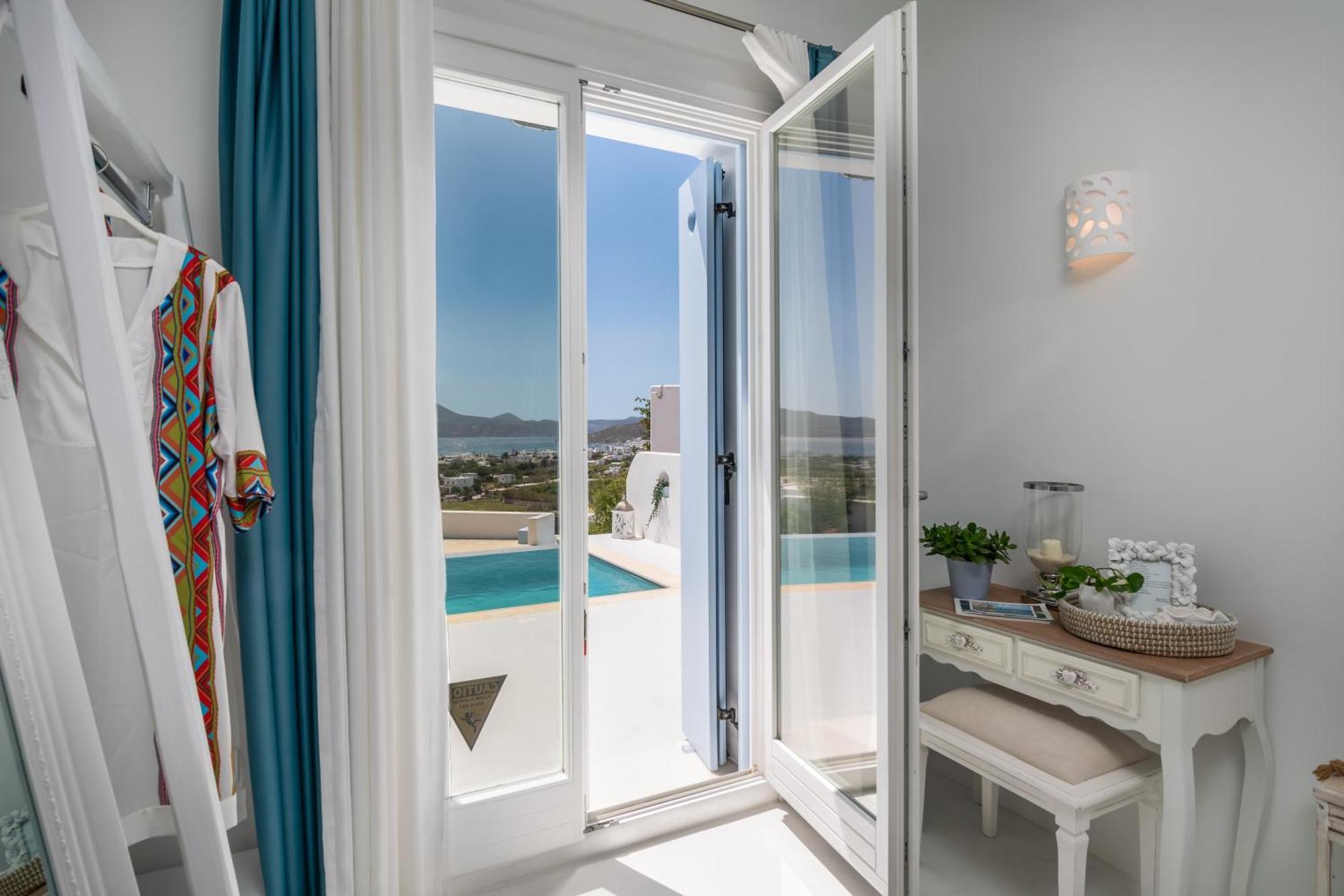 Blu Suites And Studios Адамас Экстерьер фото
