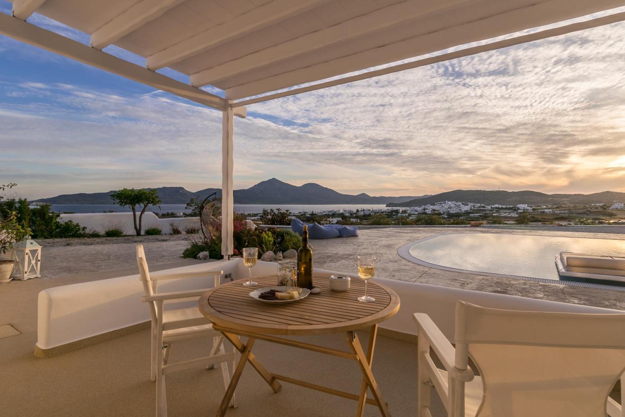 Blu Suites And Studios Адамас Экстерьер фото