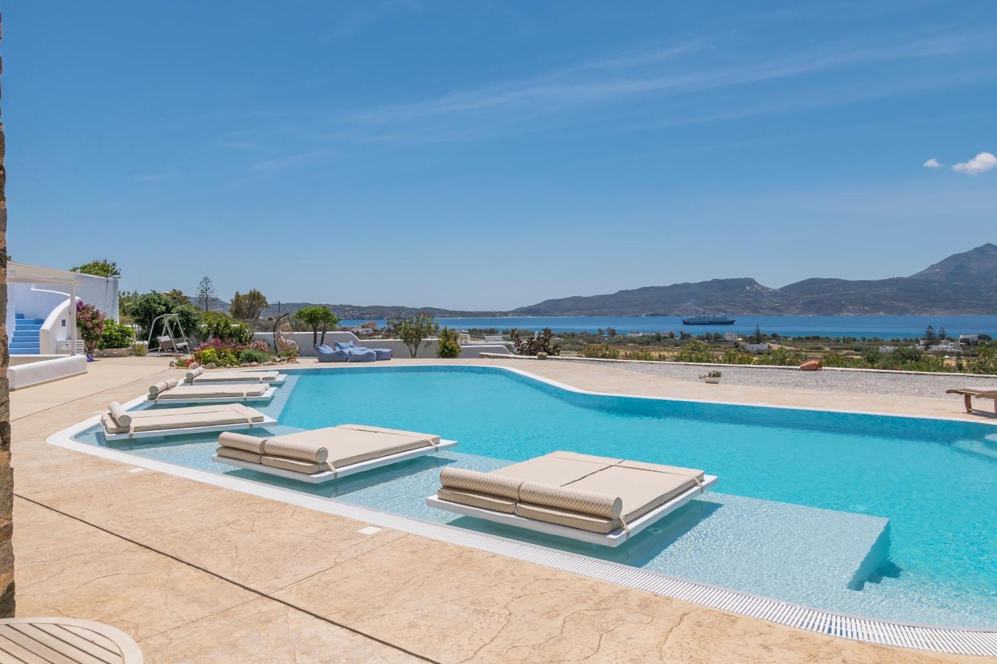 Blu Suites And Studios Адамас Экстерьер фото