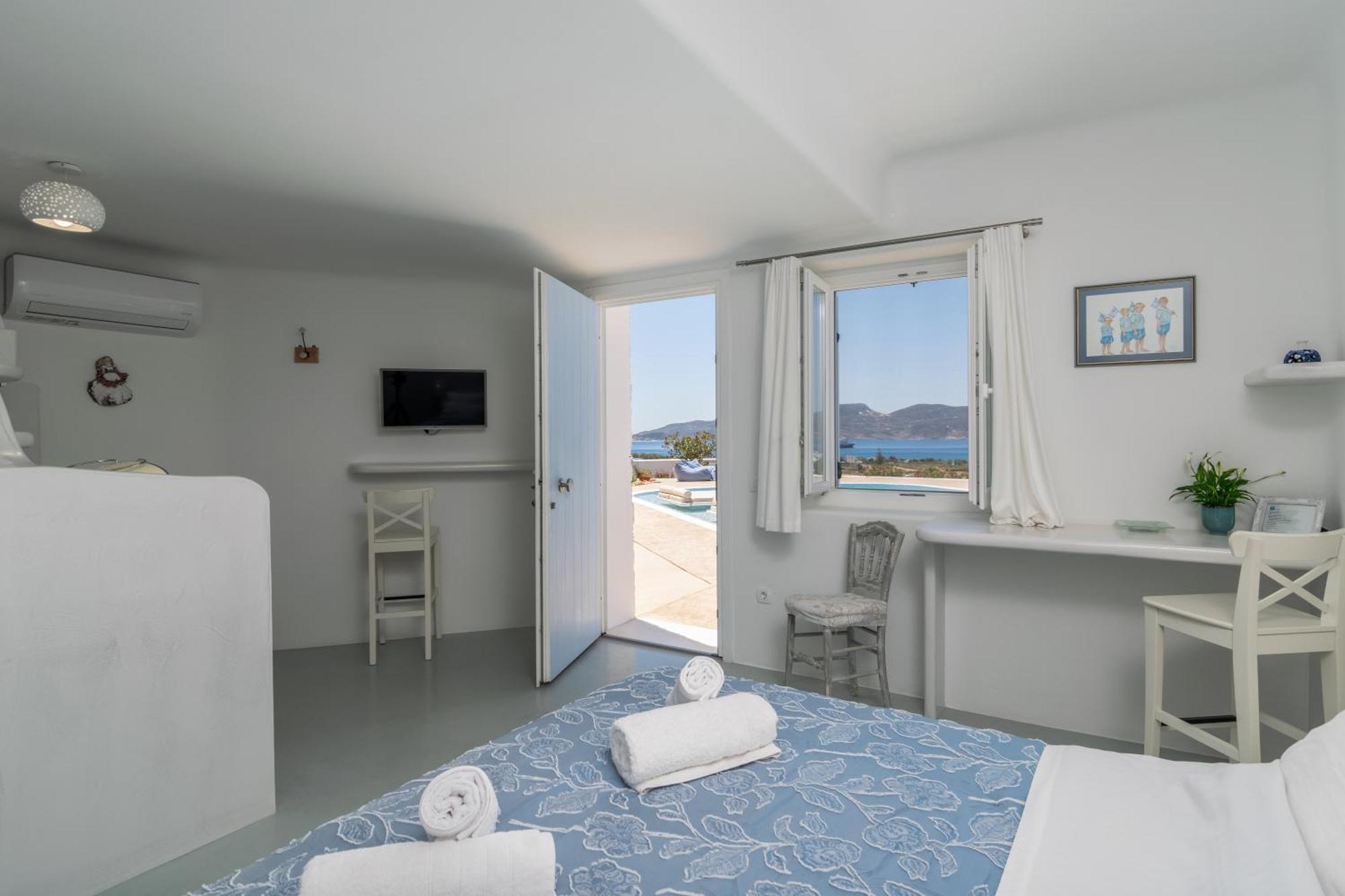 Blu Suites And Studios Адамас Экстерьер фото